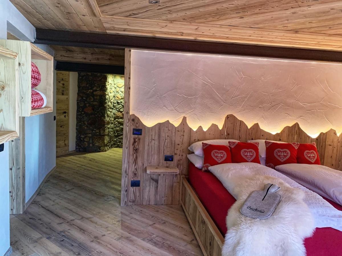 발레나 Grizzly Haus & Frosch Restaurant - Teritoria B&B 외부 사진