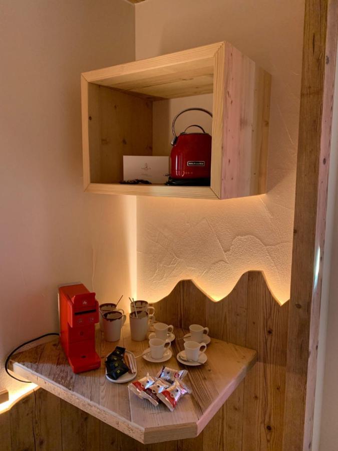 발레나 Grizzly Haus & Frosch Restaurant - Teritoria B&B 외부 사진