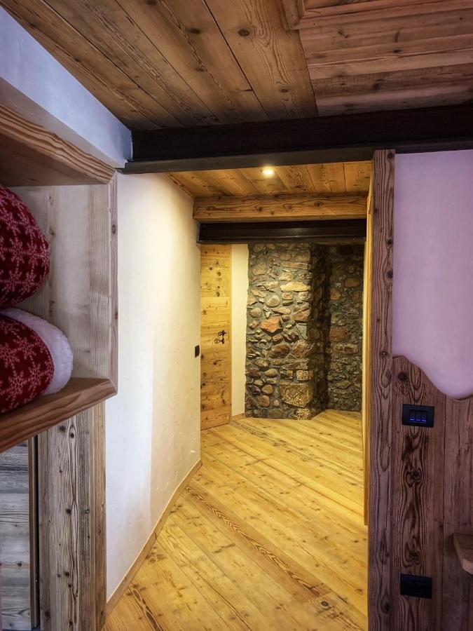 발레나 Grizzly Haus & Frosch Restaurant - Teritoria B&B 외부 사진