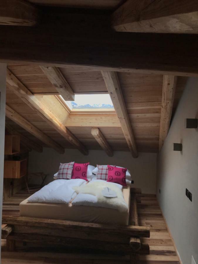 발레나 Grizzly Haus & Frosch Restaurant - Teritoria B&B 외부 사진