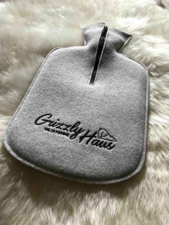 발레나 Grizzly Haus & Frosch Restaurant - Teritoria B&B 외부 사진