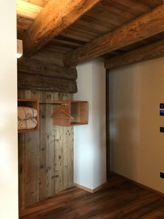 발레나 Grizzly Haus & Frosch Restaurant - Teritoria B&B 외부 사진